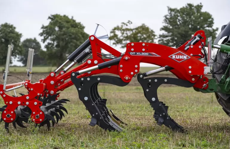 DT XL300 Subsoiler