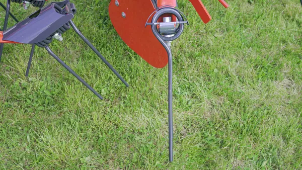 The heavy duty tines mounted on this new rotor have a service life that is doubled compared to standard models.