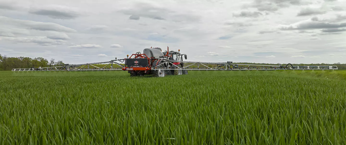 LEXIS 3800, working a wheat field